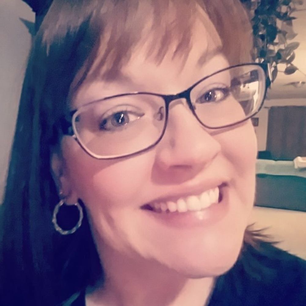 Meet your Posher, Angela